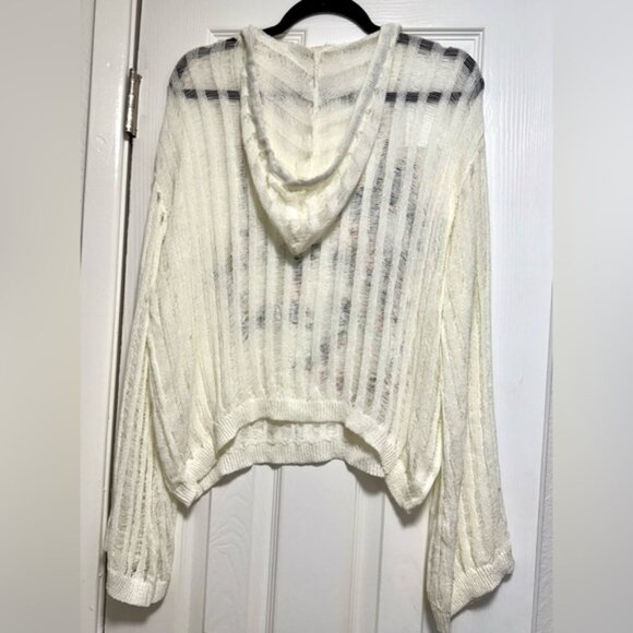 POL Cream V-Neck Sweater with Floral Star Accents - Picture 8 of 12